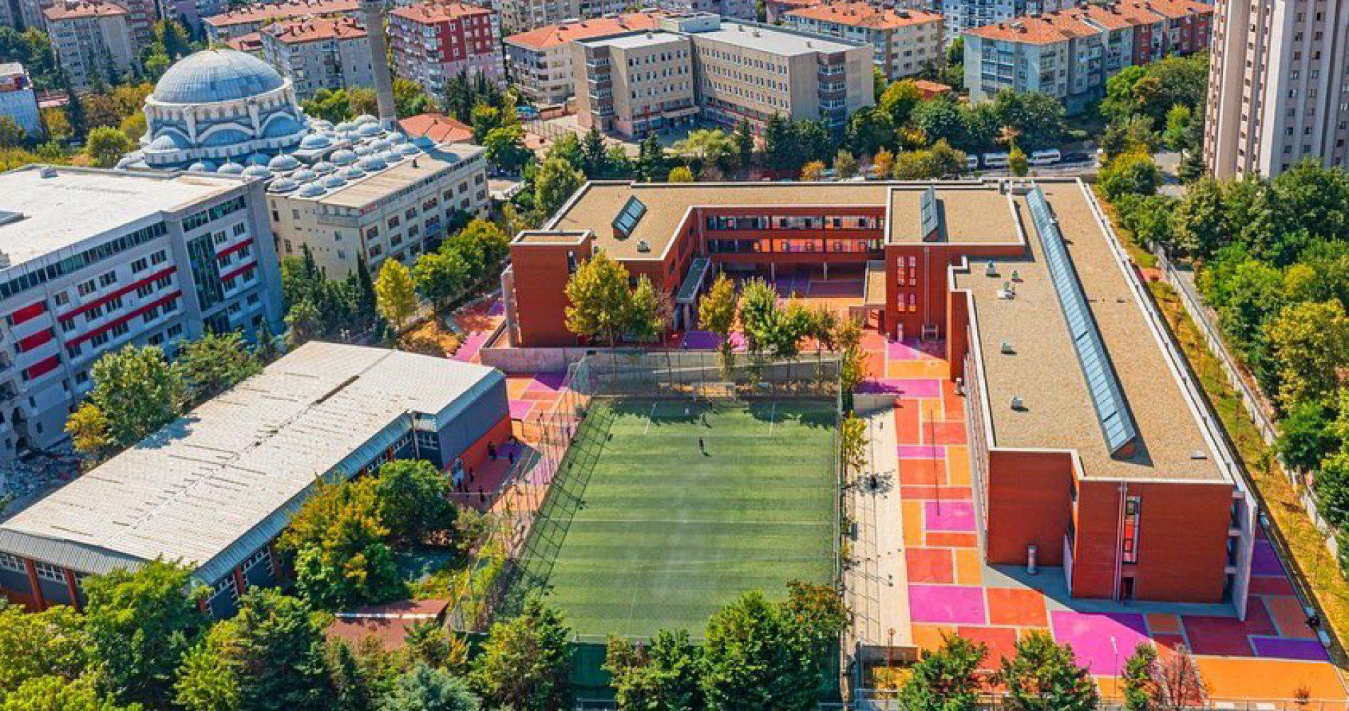 Bahçelievler Anadolu Lisesi 1