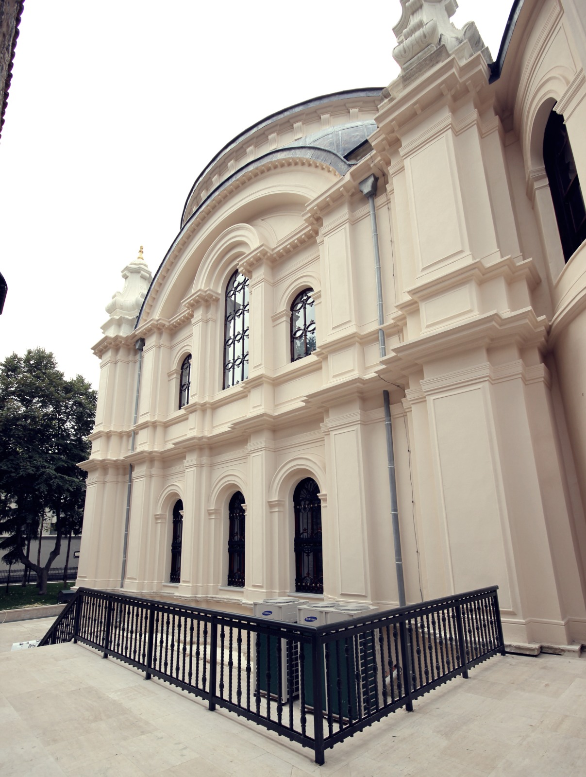 Küçük Mecidiye Camii Dış Cephe