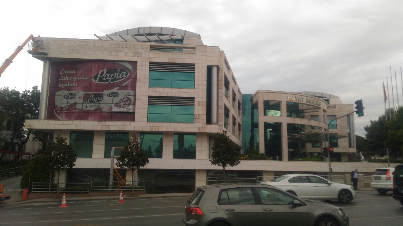 Hayat Holding Cephe Detay